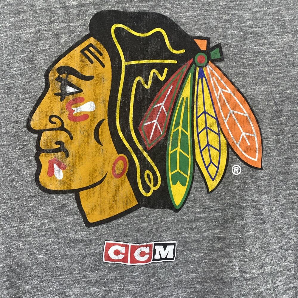 CCM Chicago Blackhawks Hockey Long Sleeve T-shirt NHL Size Large - Picture 3 of 6
